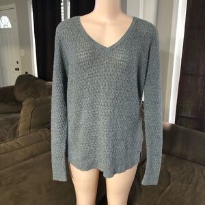 American Eagle Gray Pullover Long sleeve sweater shirt Medium Comfortable top